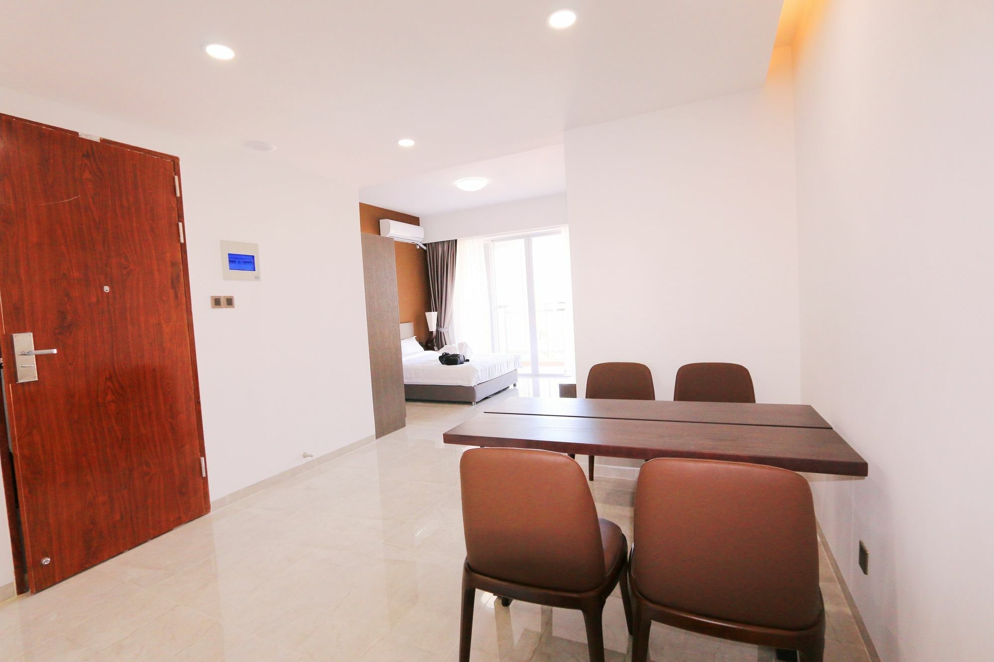 Eastland Hotel & Apartment Phnom Penh Eksteriør bilde