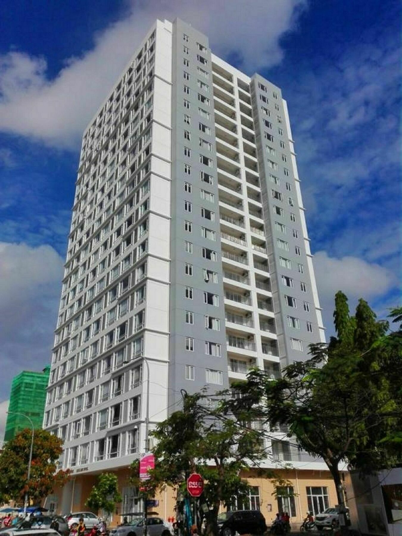 Eastland Hotel & Apartment Phnom Penh Eksteriør bilde