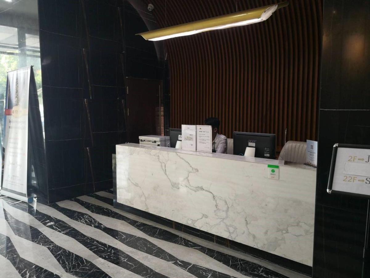 Eastland Hotel & Apartment Phnom Penh Eksteriør bilde